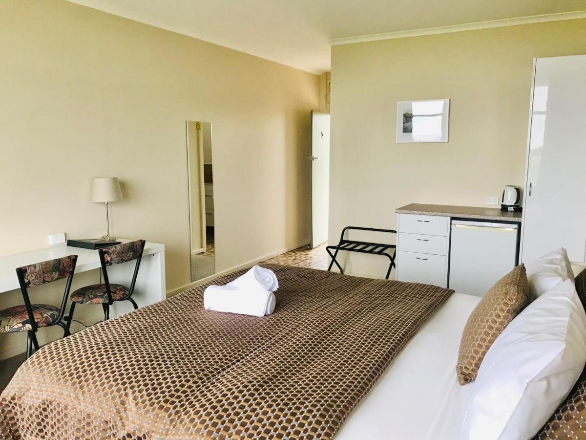 Highway One Motel Ceduna Extérieur photo