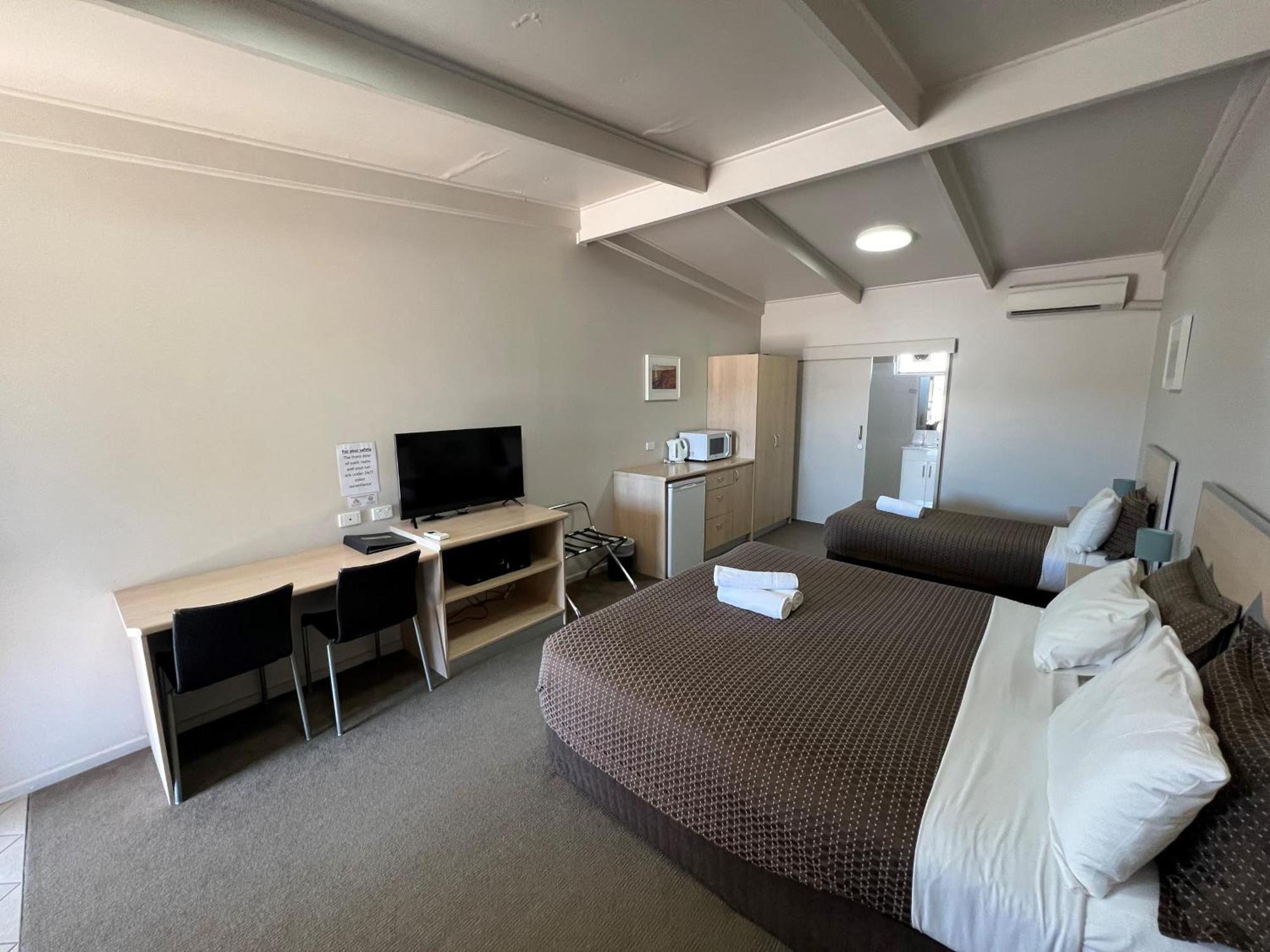 Highway One Motel Ceduna Extérieur photo
